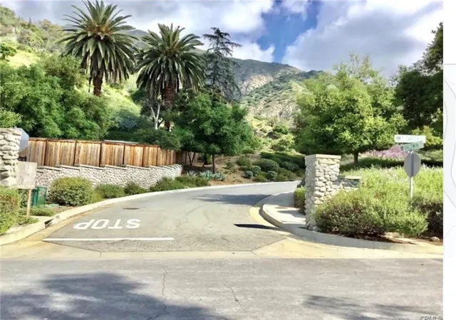 5th image of 1 Nathaniel Terrace, Sierra Madre, CA 91024 | MLS# AR26105973