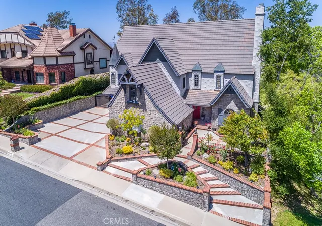 Photo 3 of Single family home for sale at 24537 Peachland Ave, Newhall, CA 91321 | MLS# SR26105980 | Listing updated on 2026-10-02