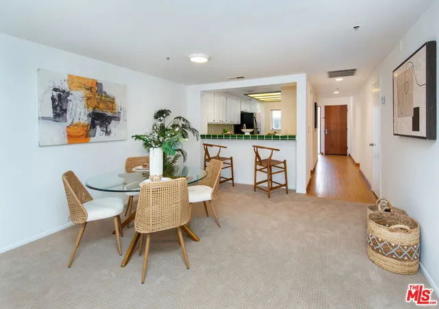 Homes for sale in Santa Monica, CA | 2960 Neilson Wy #304, Santa Monica, CA 90405 | MLS# 26829589
