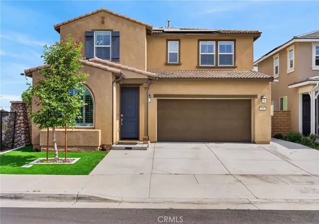 Homes for sale in Redlands, CA | 944 Half Moon Ave, Redlands, CA 92374 | MLS# IV26105993