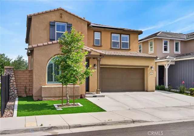 Homes for sale in Redlands, CA | 944 Half Moon Ave, Redlands, CA 92374 | MLS# IV26105993