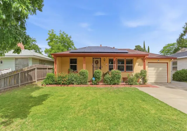 Homes for sale in Stockton, CA | 415 E Atlee St, Stockton, CA 95204 | MLS# ML82046417