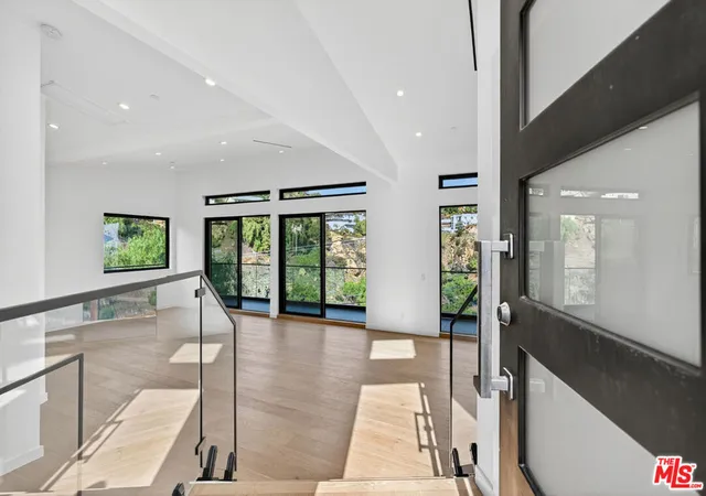 5th image of 8366 Hillcroft Dr, West Hills, CA 91304 | MLS# 26834605