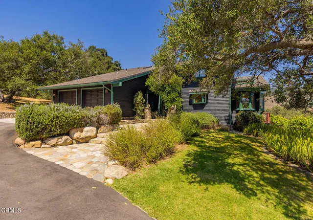 Photo 3 of Single family home for sale at 10622 Encino Dr, Oak View, CA 93022 | MLS# V1-36439 | Listing updated on 2026-06-17