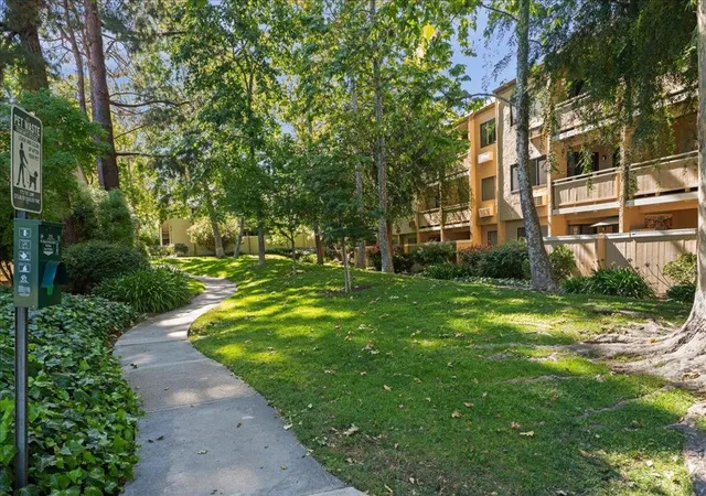 2nd image of 946 Kiely Blvd, Santa Clara, CA 95051