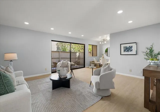3rd image of 946 Kiely Blvd #A, Santa Clara, CA 95051 | MLS# ML82047398