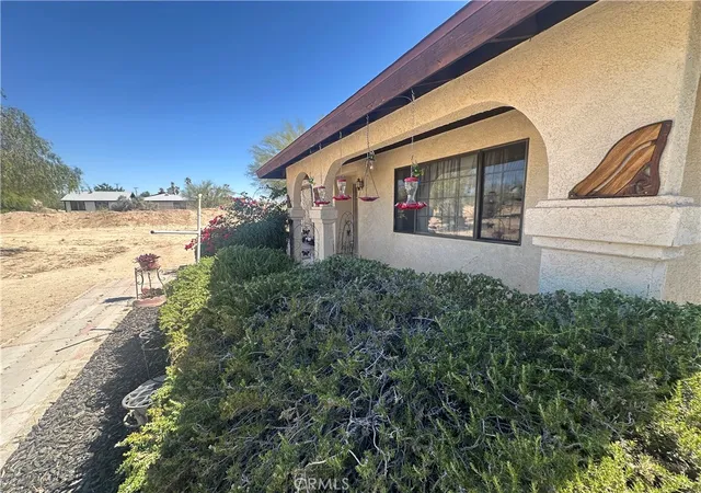 2nd image of 6637 Via Allegra, Twentynine Palms, CA 92277 | MLS# JT26106120
