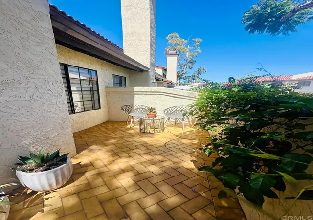 Homes for sale in San Diego, CA | 4165 Porte De Merano, San Diego, CA 92122 | Houzeo