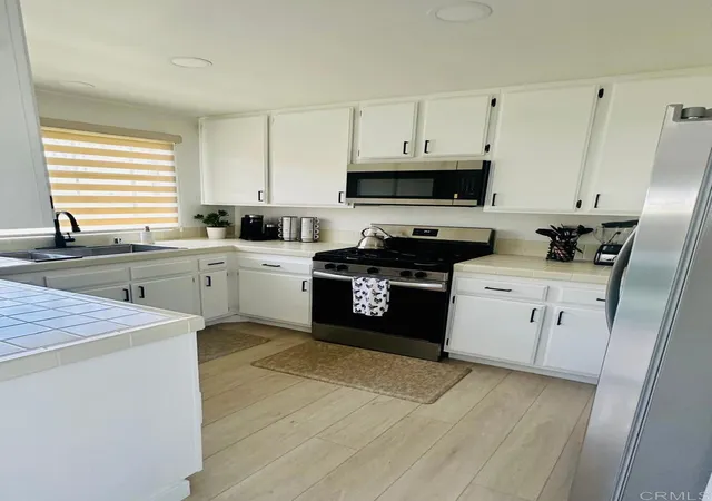 3rd image of 4165 Porte De Merano #152, San Diego, CA 92122 | MLS# PTP2603744