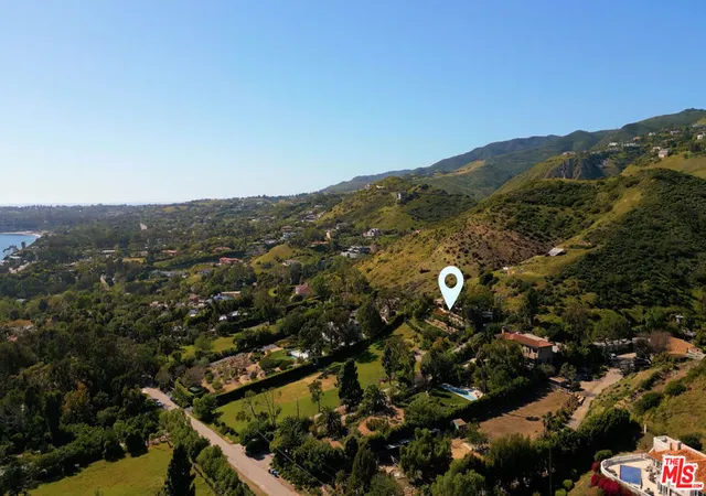 Homes for sale in Malibu, CA | 26939 Sea Vista Dr, Malibu, CA 90265 | MLS# 26832337