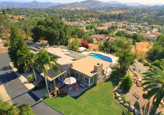 3rd image of 969 Viletta Dr, Escondido, CA 92027 | MLS# PTP2603747