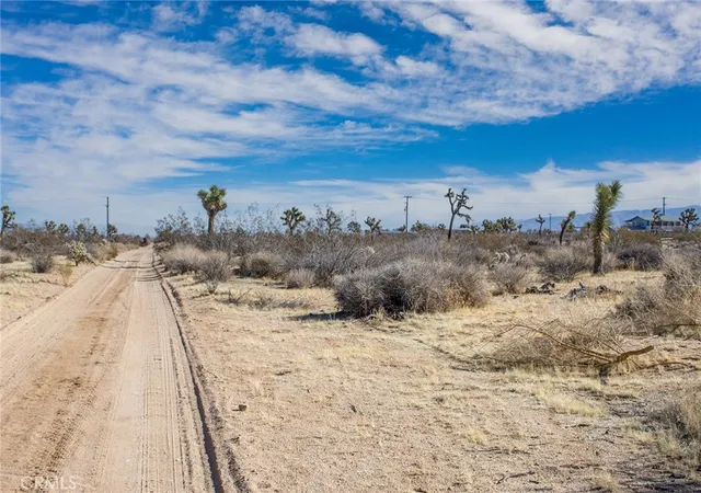 Photo 2 of Land for sale at 59525 La Crescenta Dr, Yucca Valley, CA 92284 | MLS# JT26106184 | Listing updated on 2026-05-15