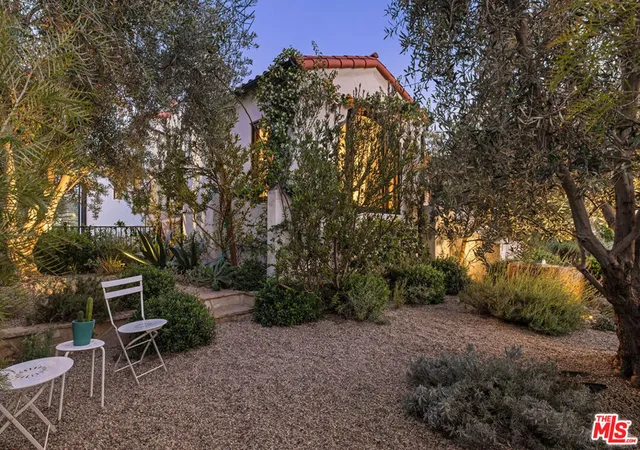 3rd image of 2168 Princeton Ave, Los Angeles, CA 90026 | MLS# 26831791