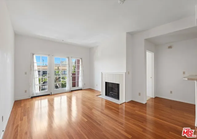 Homes for sale in Los Angeles, CA | 1522 S Saltair Ave #206, Los Angeles, CA 90025 | MLS# 26834193