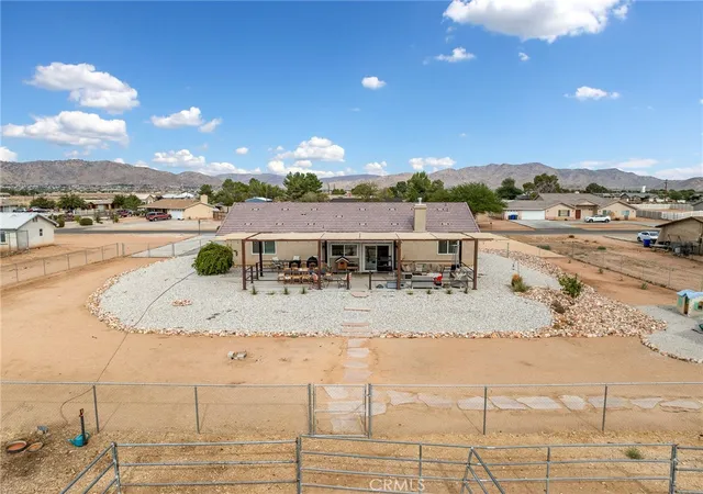4th image of 15620 Erie Rd, Apple Valley, CA 92307 | MLS# CV26106227