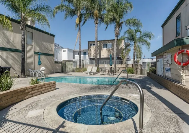 2nd image of 8430 Langdon Avenue, North Hills, CA 91343 | Houzeo