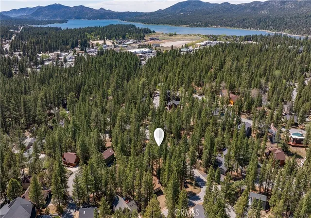 Photo 3 of Single family home for sale at 42401 Avalon Rd, Big Bear Lake, CA 92315 | MLS# IG26099947 | Listing updated on 2026-09-21