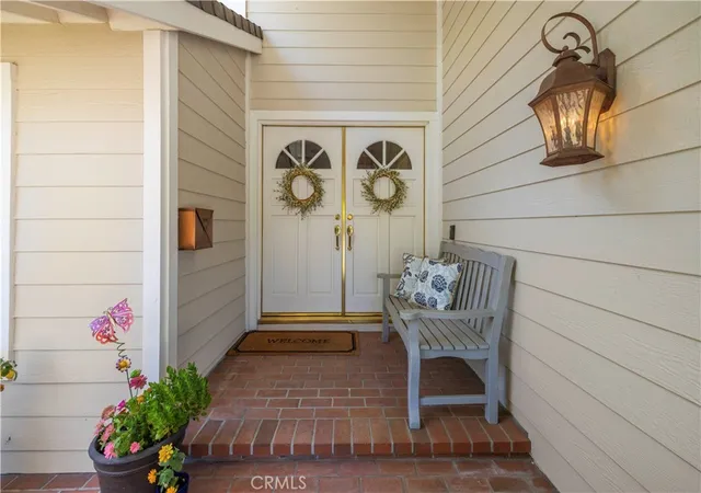 Photo 3 of Sale Pending at 25477 Via Alcira, Valencia, CA 91355 | MLS# SR26105446 | Listing updated on 2026-09-29