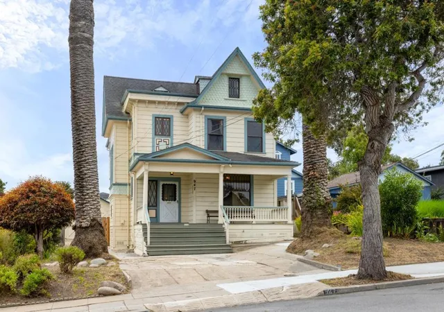 Homes for sale in Monterey, CA | 947 W Franklin St, Monterey, CA 93940 | MLS# ML82047458