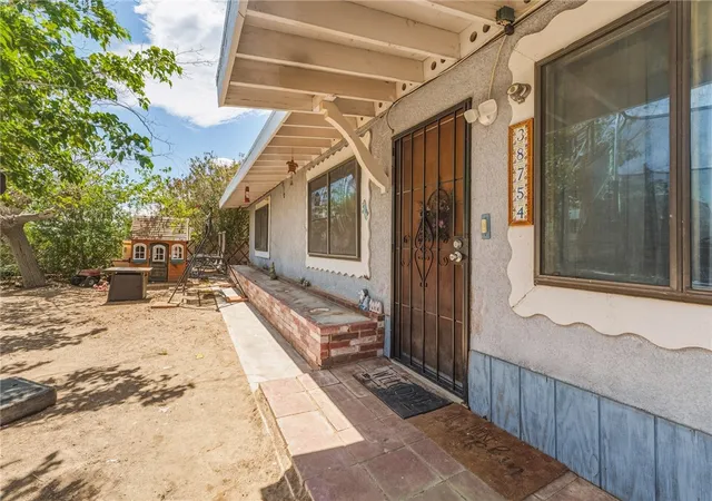 1st image of 525 E Williams St, Yermo, CA 92398 | MLS# HD26106358