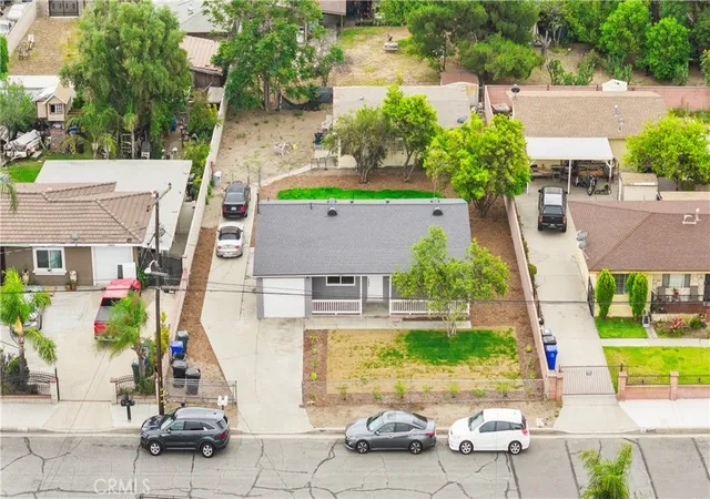 33rd image of 15411 Rosemary Dr, Fontana, CA 92335 | MLS# IV26106233