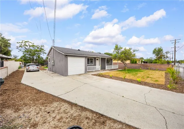 4th image of 15411 Rosemary Dr, Fontana, CA 92335 | MLS# IV26106233