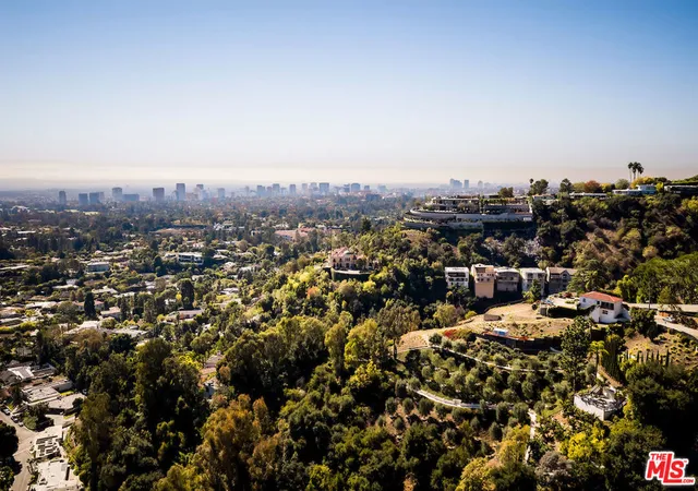 18th image of 1436 Bella Dr, Beverly Hills, CA 90210 | MLS# 26833729