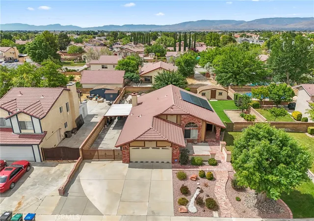 4th image of 3326 Denise St, Lancaster, CA 93536 | MLS# BB26102288