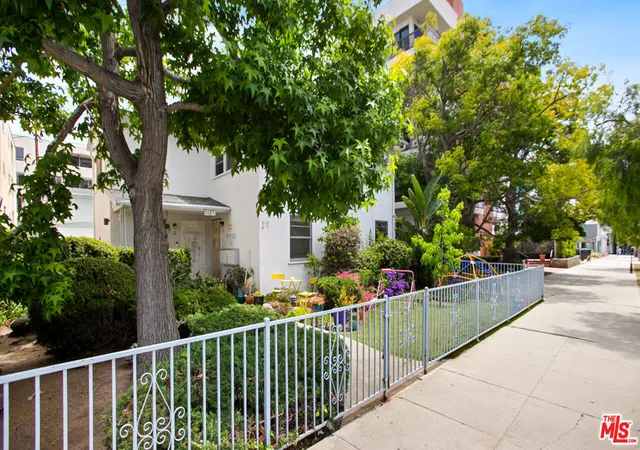 Homes for sale in Santa Monica, CA | 1127 5Th St, Santa Monica, CA 90403 | MLS# 26834663