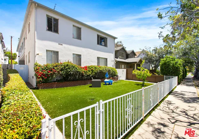 Homes for sale in Santa Monica, CA | 947 7th St, Santa Monica, CA 90403 | MLS# 26834679