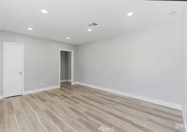 2nd image of 3017 River Blvd, Bakersfield, CA 93305 | MLS# NS26106470