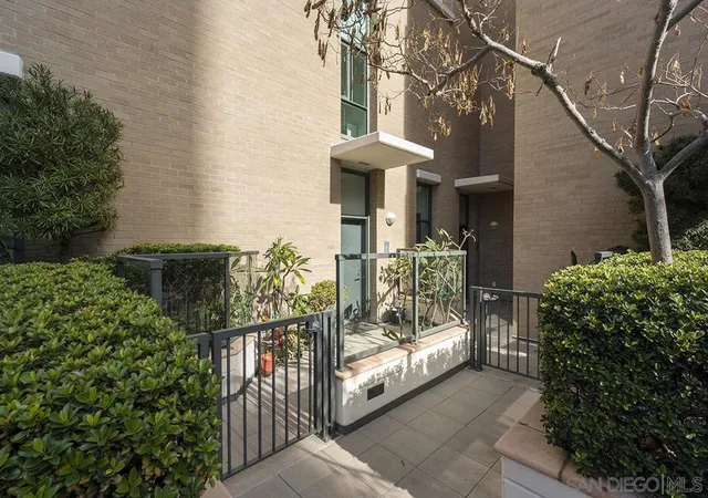 Homes for sale in San Diego, CA | 325 7th Ave #211, San Diego, CA 92101 | MLS# 260011875SD