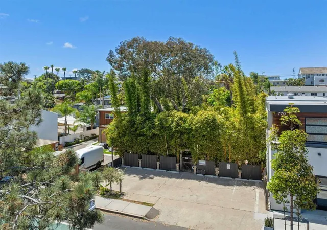 4th image of 748 N Coast Hwy 101, Encinitas, CA 92024 | MLS# NDP2604735