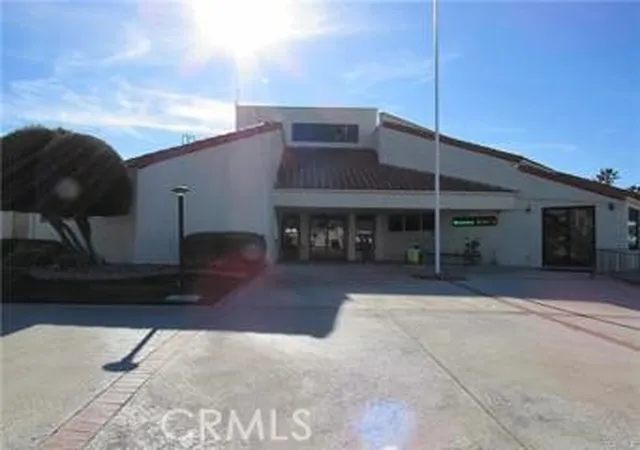 Photo 3 of Manufactured home for sale at 1295 S Cawston #521, Hemet, CA 92545 | MLS# SW26106388 | Listing updated on 2026-09-04