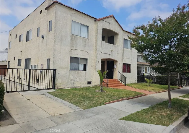 Homes for sale in Huntington Park, CA | 6519 Middleton St, Huntington Park, CA 90255 | MLS# PW26105984
