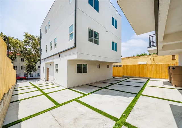 Homes for sale in Los Angeles, CA | 4511 Rosewood Ave, Los Angeles, CA 90004 | MLS# BB26105451