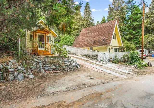 Photo 3 of Single family home for sale at 39429 Canyon Dr, Forest Falls, CA 92339 | MLS# IG26106554 | Listing updated on 2026-08-31
