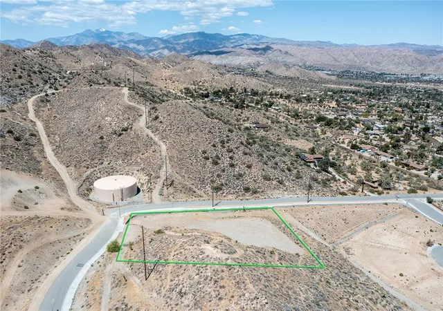 4th image of 8811 Sage, Yucca Valley, CA 92284 | MLS# JT26106595