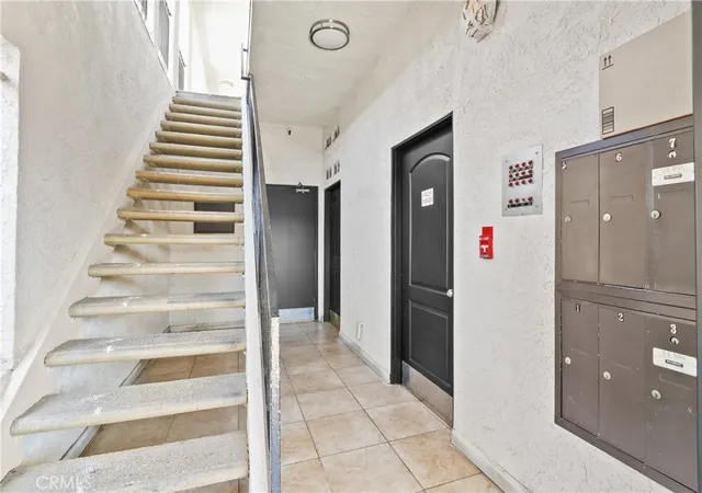 Homes for sale in Long Beach, CA | 646 Nebraska Ave, Long Beach, CA 90802