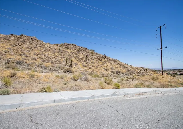 14th image of 56950 San Andreas, Yucca Valley, CA 92284 | MLS# JT26106610