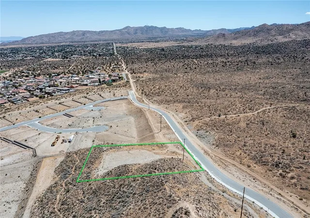 3rd image of 56950 San Andreas, Yucca Valley, CA 92284 | MLS# JT26106610