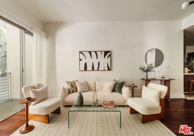 4th image of 6735 Yucca St, Los Angeles, CA 90028