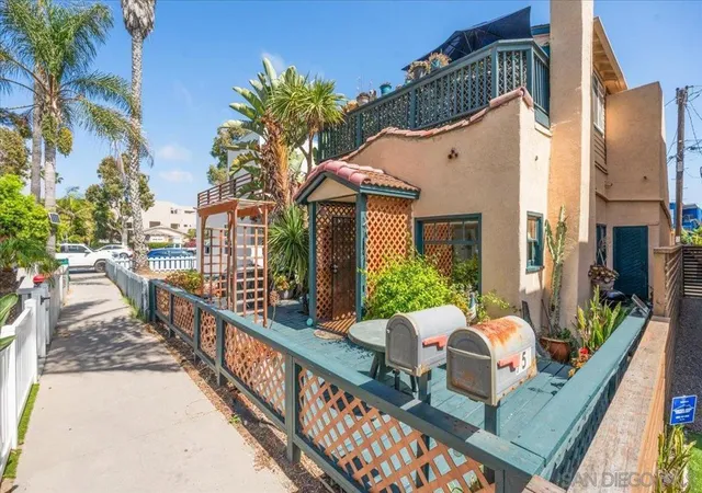 2nd image of 751 Yarmouth Court, San Diego, CA 92109 | MLS# 260011888SD