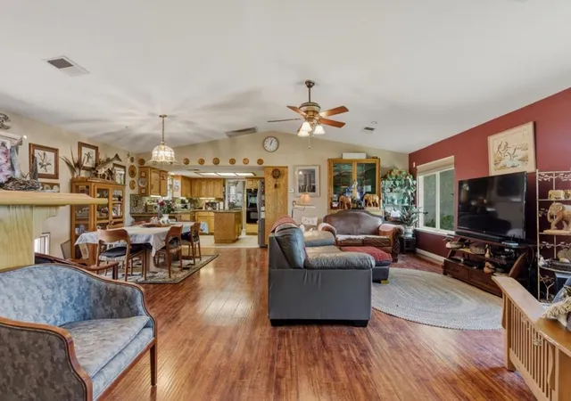 3rd image of 38780 Dinosaur Point Rd, Hollister, CA 95023 | MLS# ML82047530