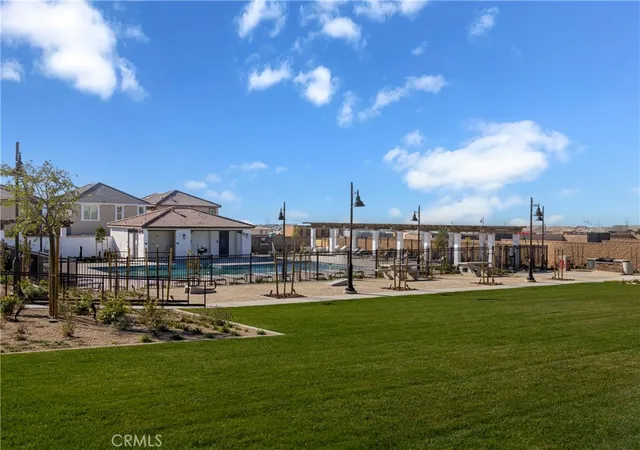 17th image of 16615 Bottlebrush Ln #1, Fontana, CA 92336 | MLS# OC26106410