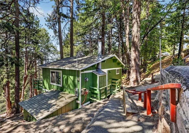 2nd image of 32375 Scandia, Running Springs, CA 92382 | MLS# CV26105778