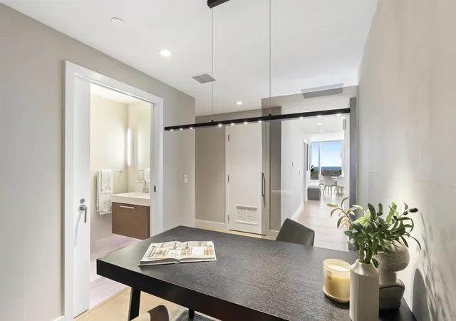 14th image of 888 W E Street #3002, San Diego, CA 92101 | MLS# NDP2604744