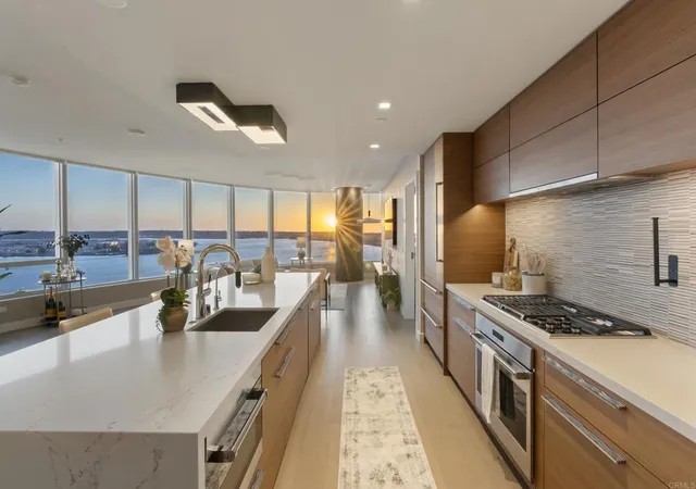 2nd image of 888 W E Street #3002, San Diego, CA 92101 | MLS# NDP2604744