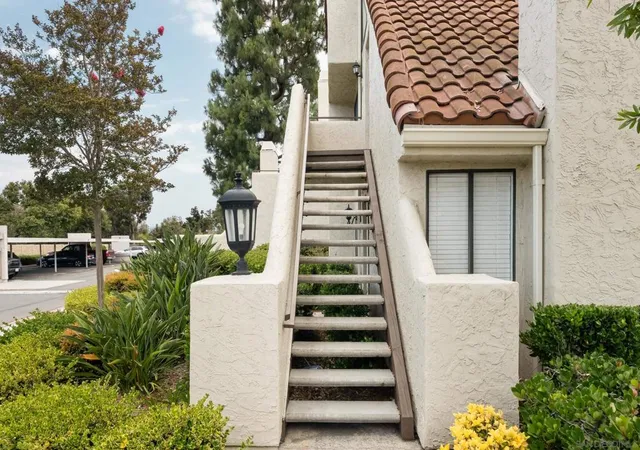 3rd image of 17925 Caminito Pinero, San Diego, CA 92128