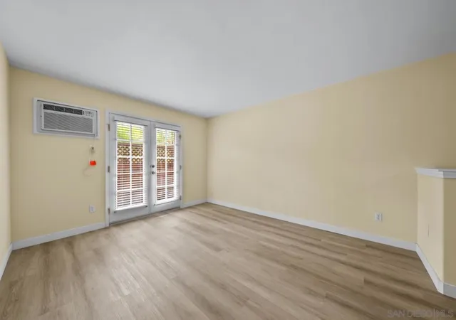 Listing Photo 5 - Condo for sale in building located at 4570 54Th, San Diego, CA 92115 - Unit #115